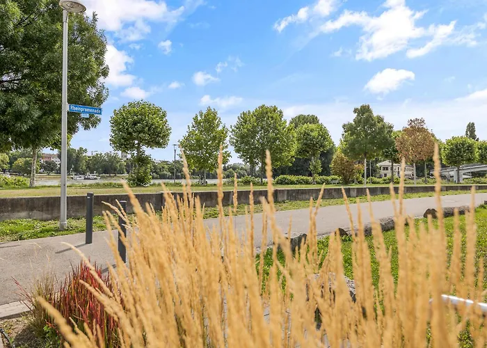 Kalina - Am Rhein, Naehe Basf, Abbvie, Uni Ma Appartement *